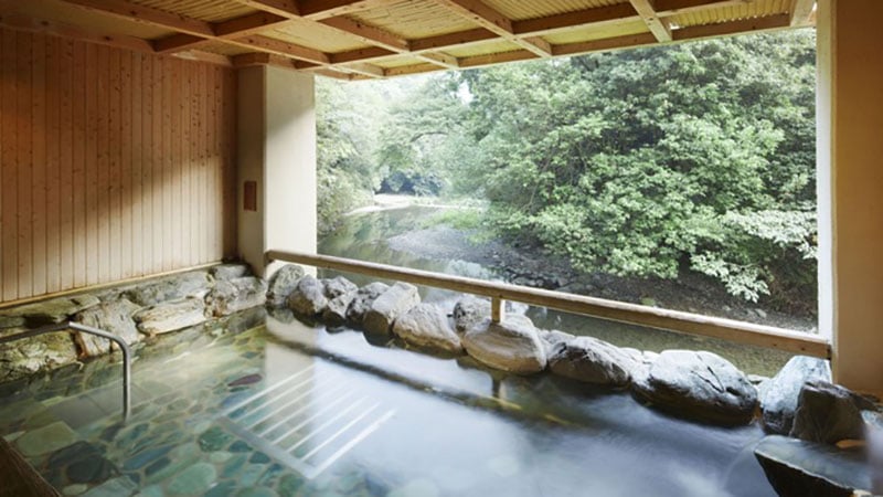 Relaxation at Inunakiyama Onsen